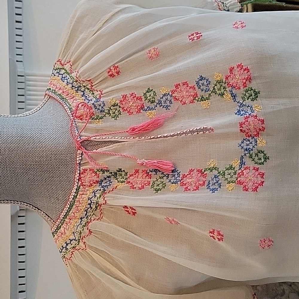 Vintage Hungarian Embroidered Peasant Blouse - image 3